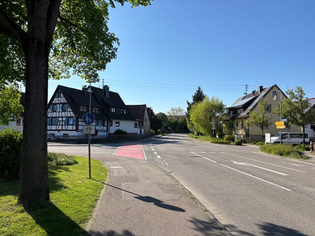 Kreuzung Freiburger Straße/Hinter den Eichen